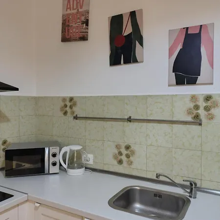 شقة Sunny House Visitazione-ariston In 5 Min Piedi سانريمو